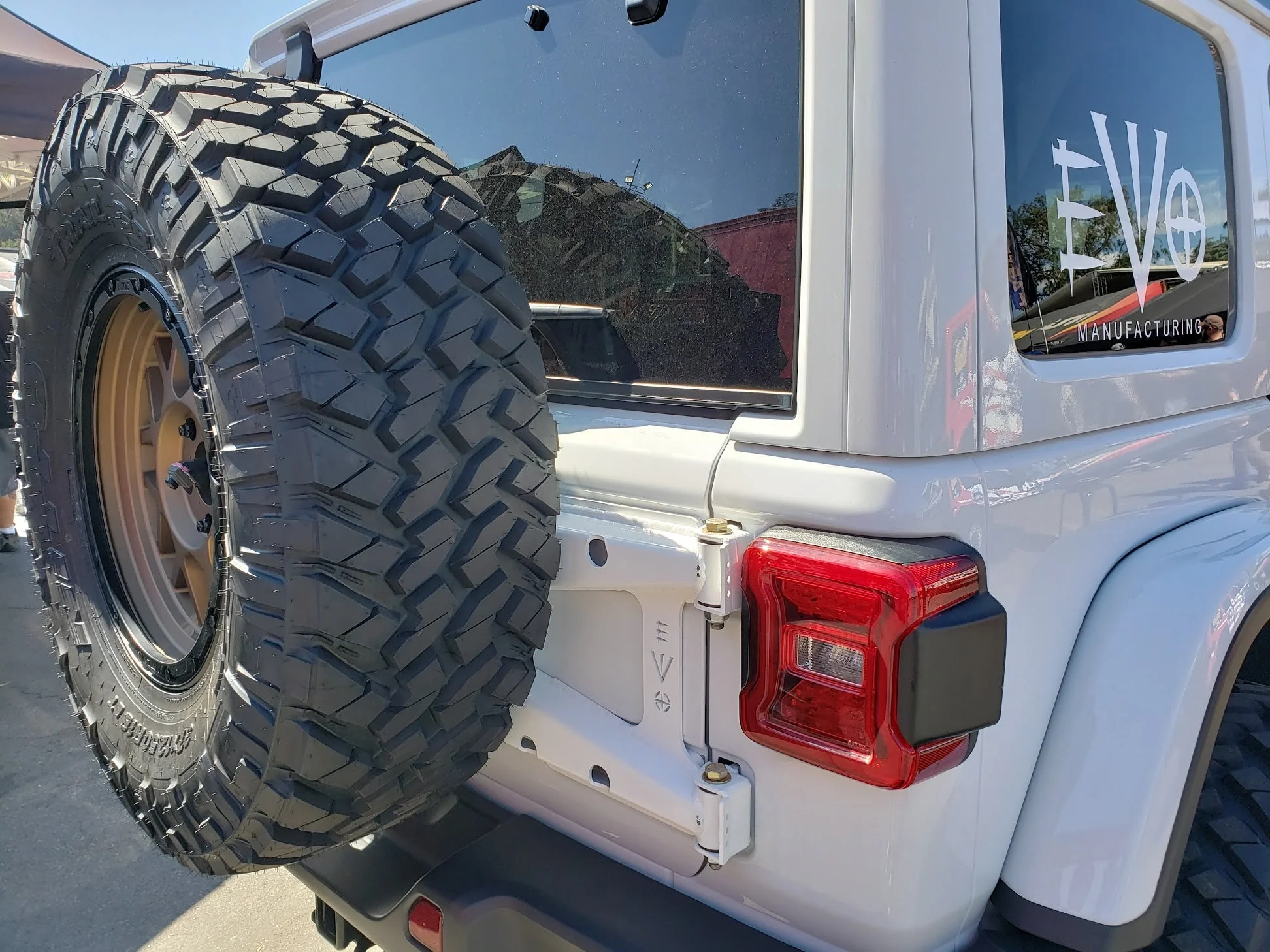 JEEP WRANGLER HEAVY DUTY HINGED SPARE TIRE CARRIER FOR JL/JLU - Image 5