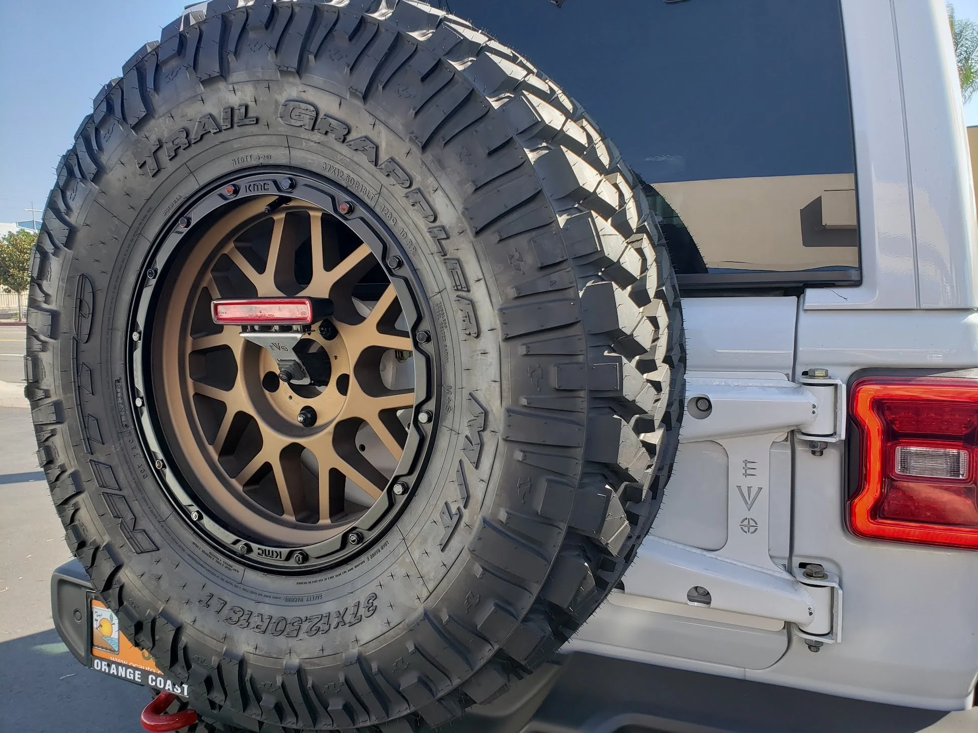 JEEP WRANGLER HEAVY DUTY HINGED SPARE TIRE CARRIER FOR JL/JLU - Image 8