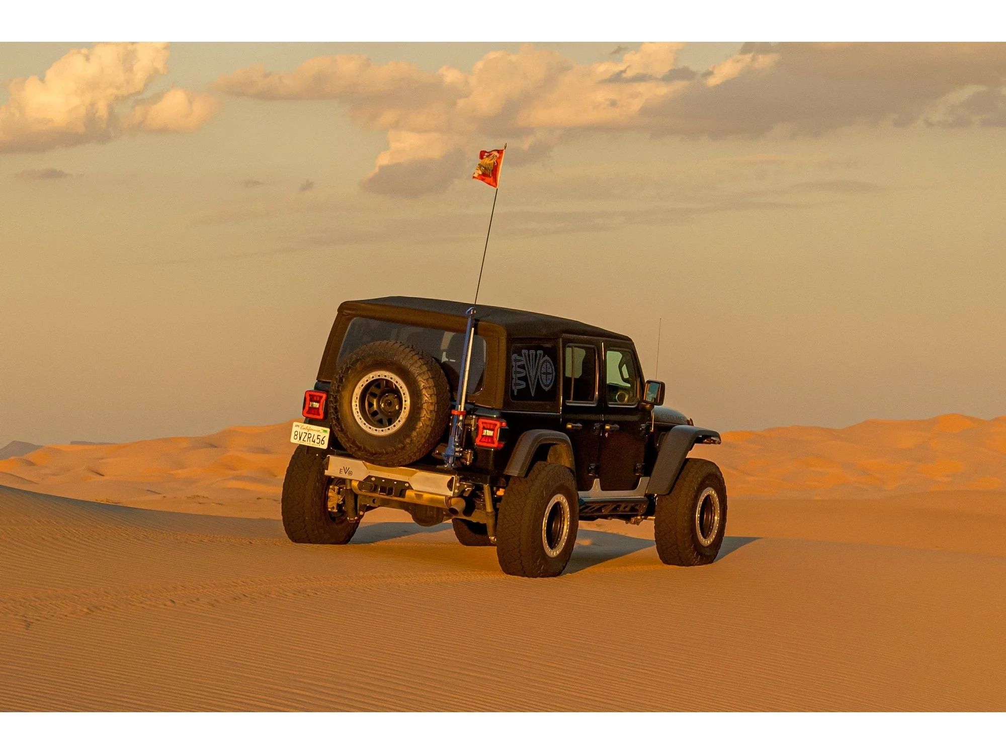 HI-LIFT JACK TAILGATE MOUNT FOR JK/JL - Image 3